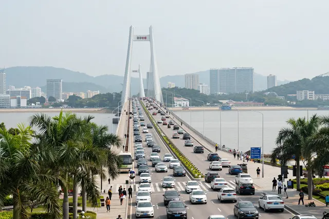 Afluência recorde em Zhuhai: 1,8 milhão de pessoas cruzaram a fronteira no feriado