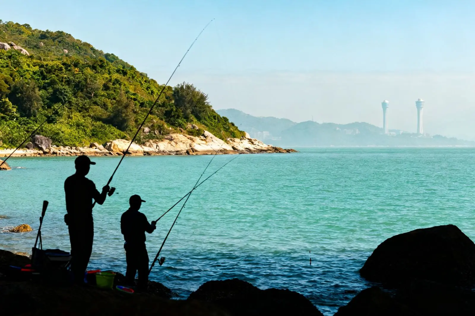 Campeonato de pesca em ilhas de Zhuhai atrai turistas e cria nova experiência