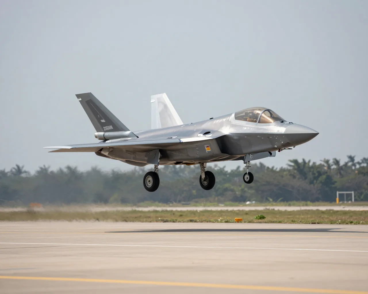 China Airshow 2022 em Zhuhai atrai 215 mil visitantes e mostra C919 e J-20