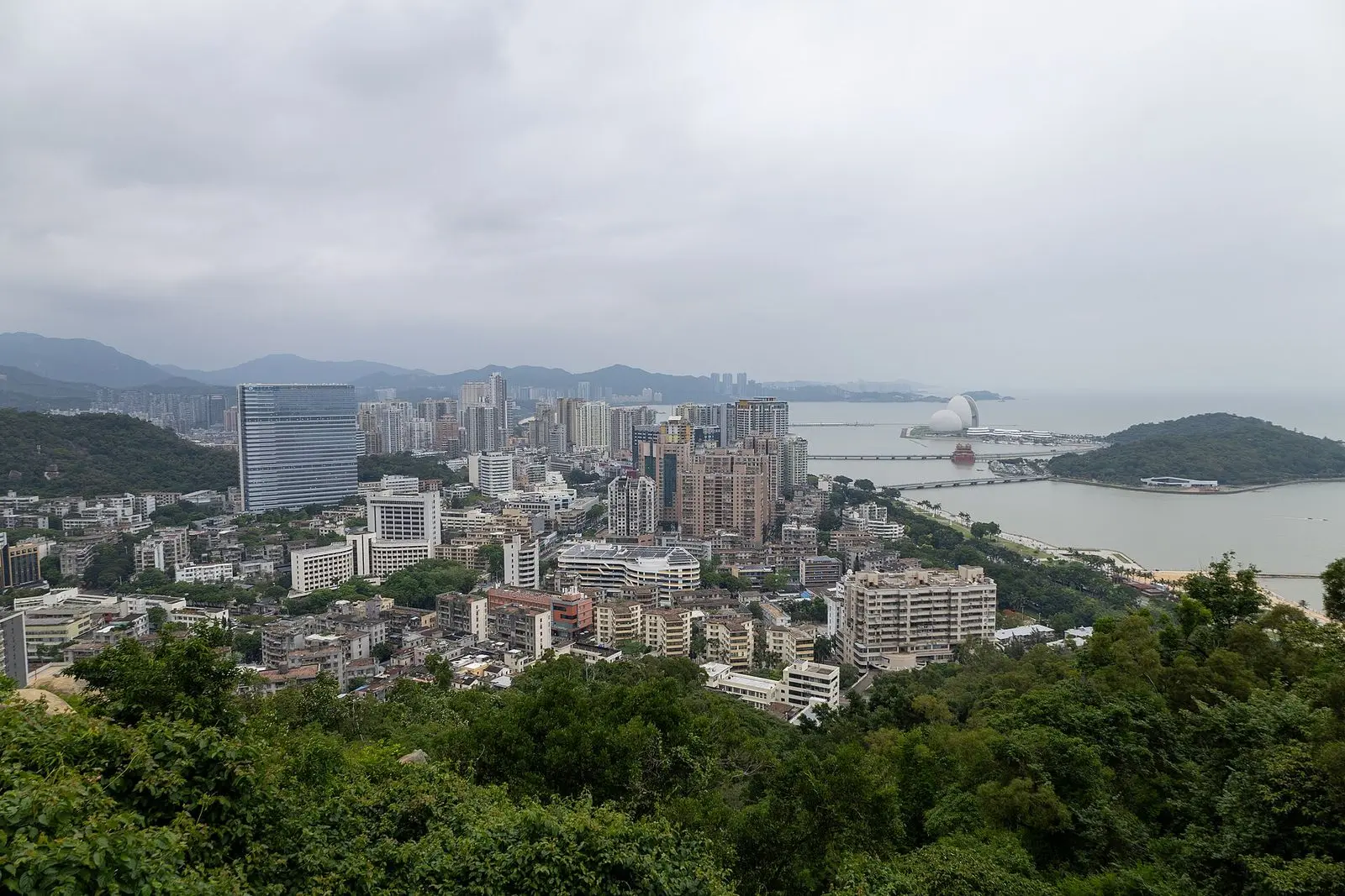 珠海市香洲区狮山街道,摄于石景山