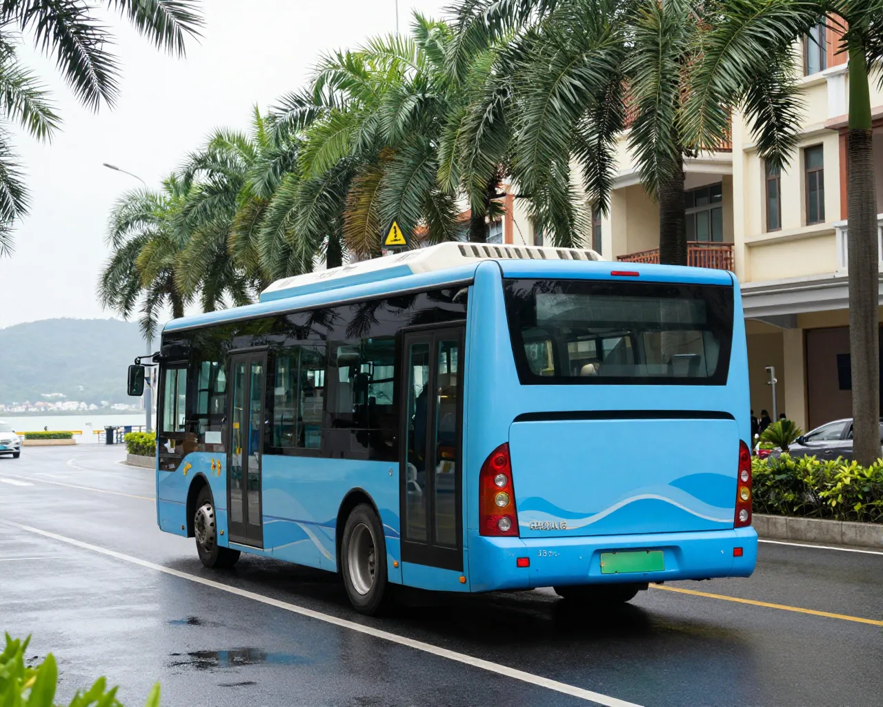Doumen lança primeira linha de ônibus conduzida apenas por mulheres