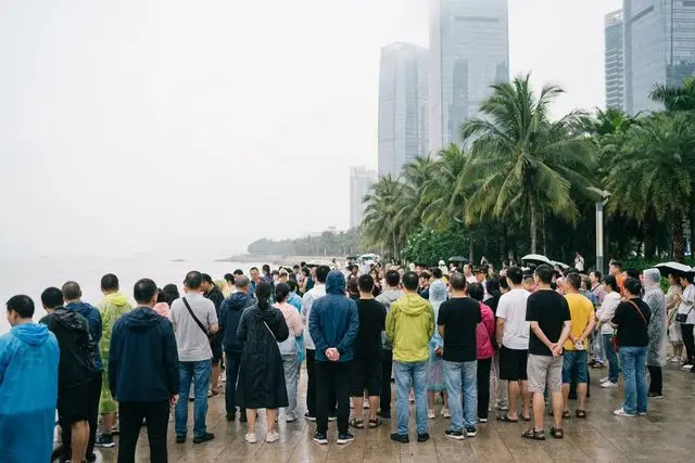 Especialistas orientam famílias de Zhuhai sobre escolha de universidades