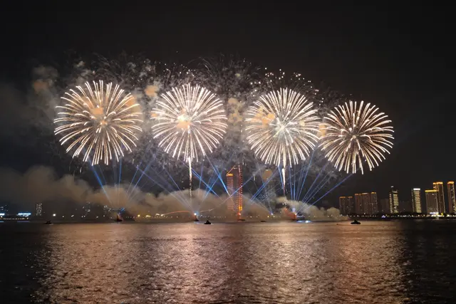 Festival Internacional de Fogos de Artifício em Hengqin Chimelong