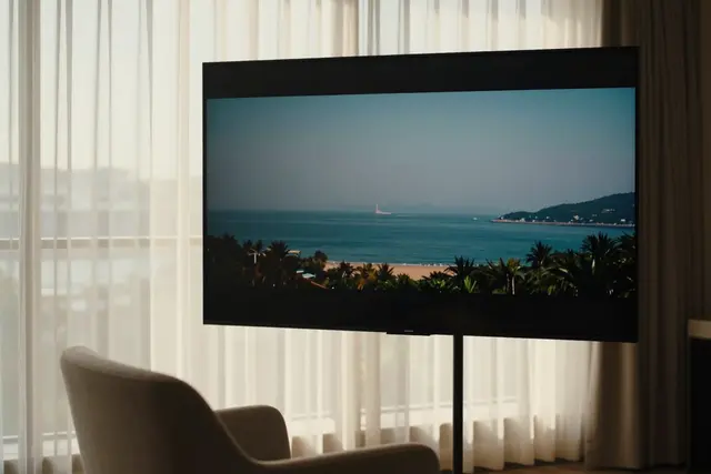 Hotel em Zhuhai estreia modelo 'dormir assistindo' a documentários