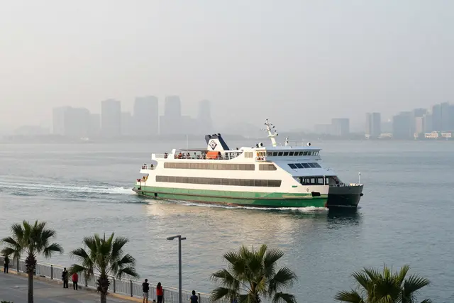 Linha de balsa entre Zhuhai e Hong Kong retoma operações após 3 anos