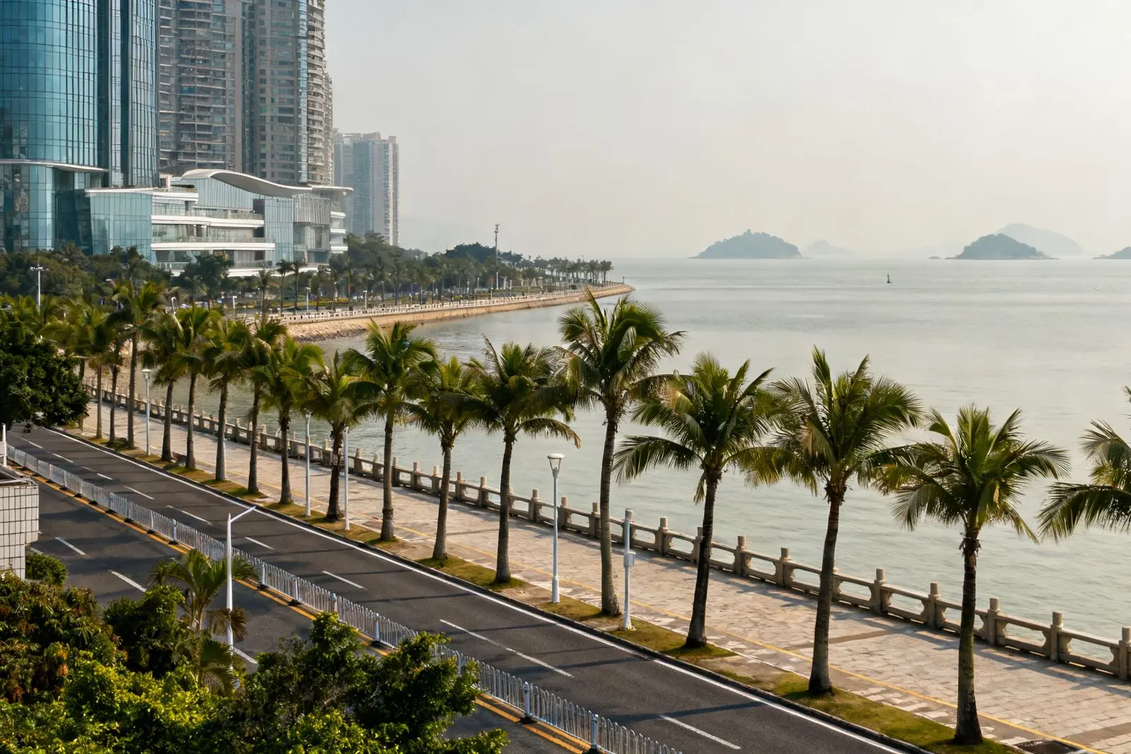 Trinta mestres e doutores de universidades globais visitam Zhuhai em busca de oportunidades