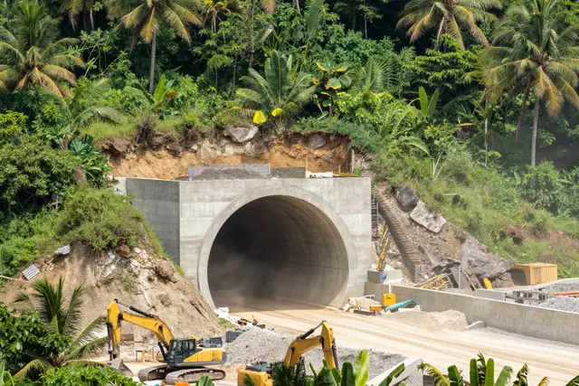 Túnel da linha de alta velocidade Zhuhai-Chaoshan é perfurado