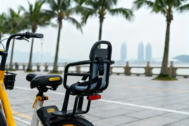Zhuhai lança 6.000 bicicletas compartilhadas com assento para crianças
